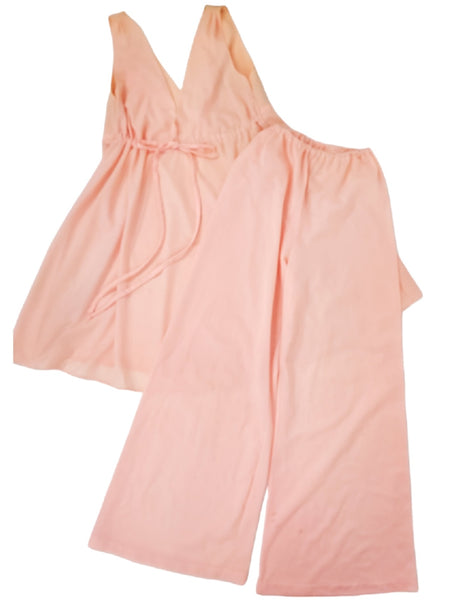 1960s Van Raalte Lounge Pajamas lying flat