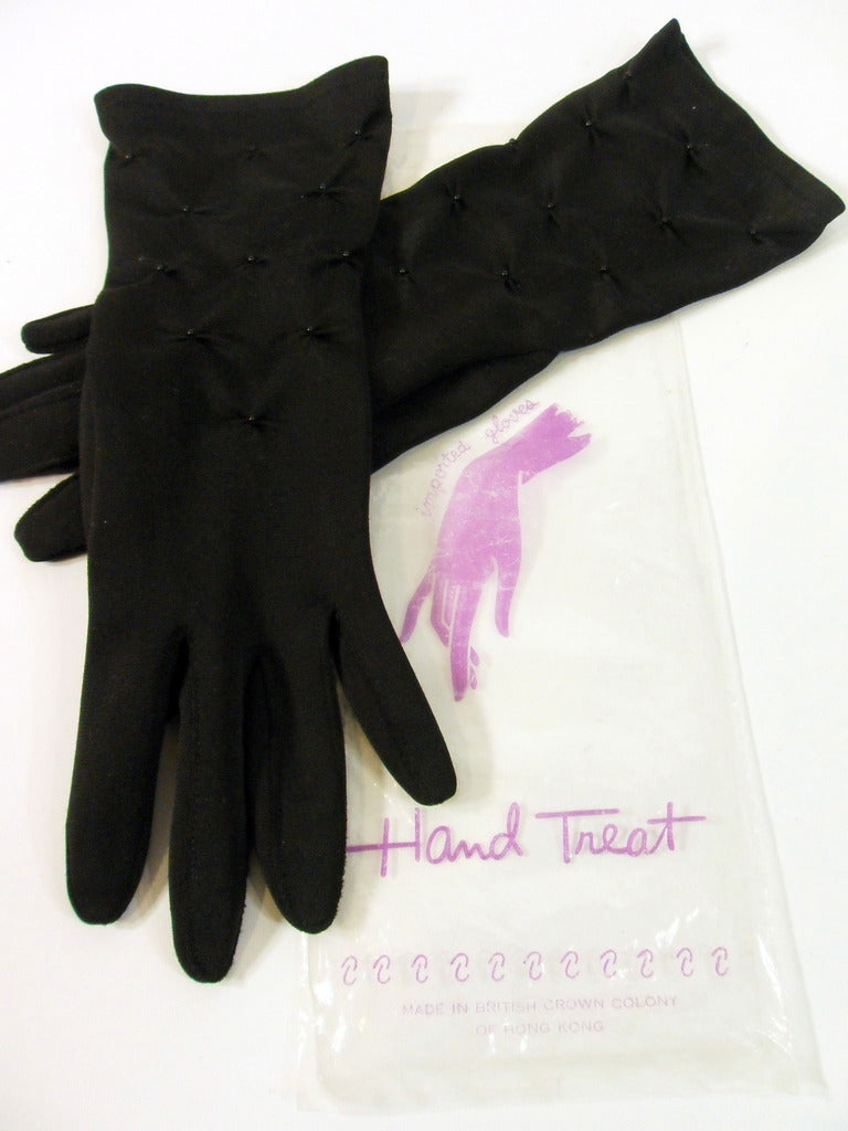 Gants perlés en nylon noir des années 50