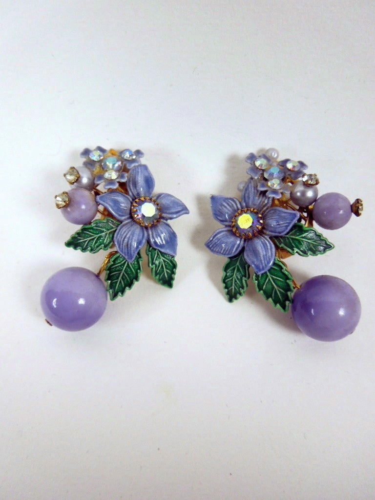 Boucles d'Oreilles Clip Florales en Émail Lavande Années 40