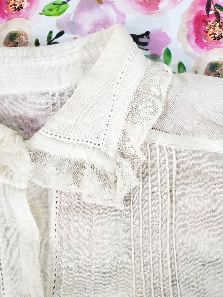 antique blouse detail 1