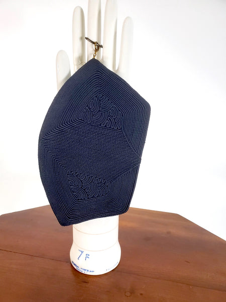 one side of 40s corde bag