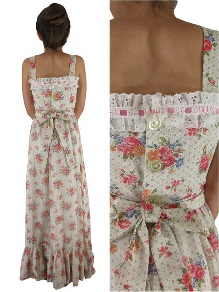 70s Maxi Dress - back view with closeup