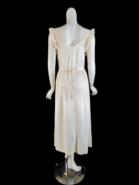back view of 1930s satin negligee