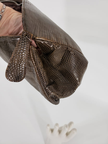 Expanded side gusset of 40s Clutch Handbag