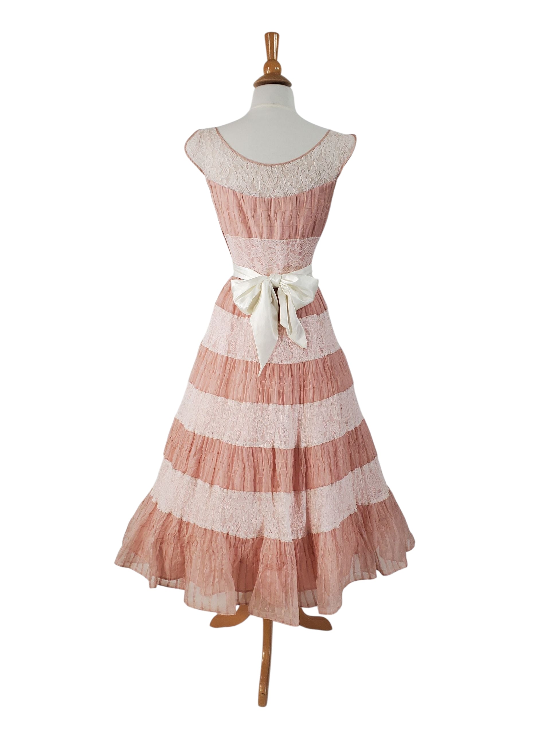 40s/50s Pink Silk and Lace Party Dress - sm 40s/50s Pink Silk and Lace Party Dress - sm