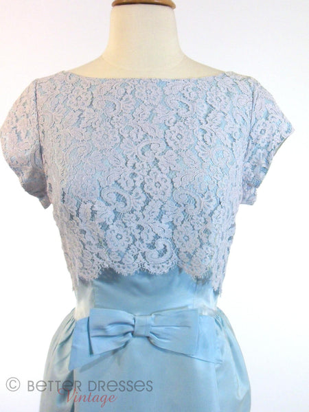 Vtg 60s Blue Gown With Lace Bodice - close view