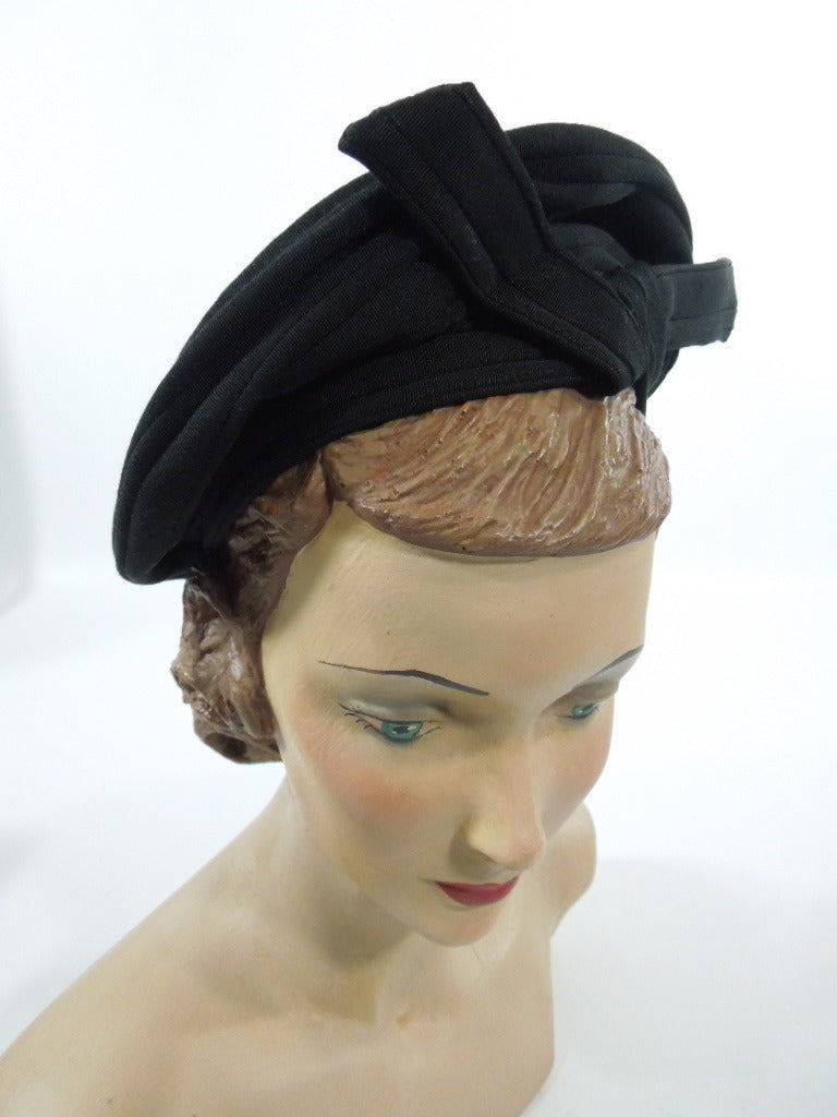 40s Black Grosgrain Beret Hat