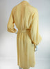 Robe en soie jaune verge d’or « Miriam Shore » des années 70