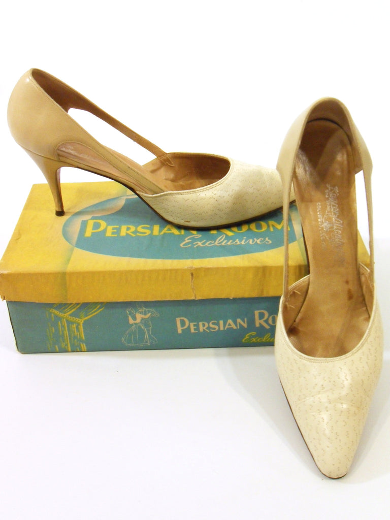 50s Bone Leather Stiletto Shoes by Caprini - overview