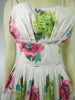 Robe d'été florale à buste et étagère à la taille Nip des années 50 par Saba Jrs