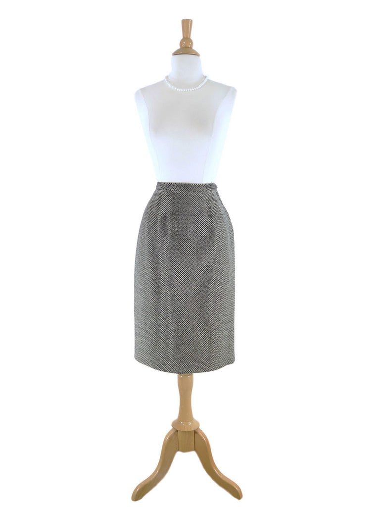 50s Slim Skirt in Black and White