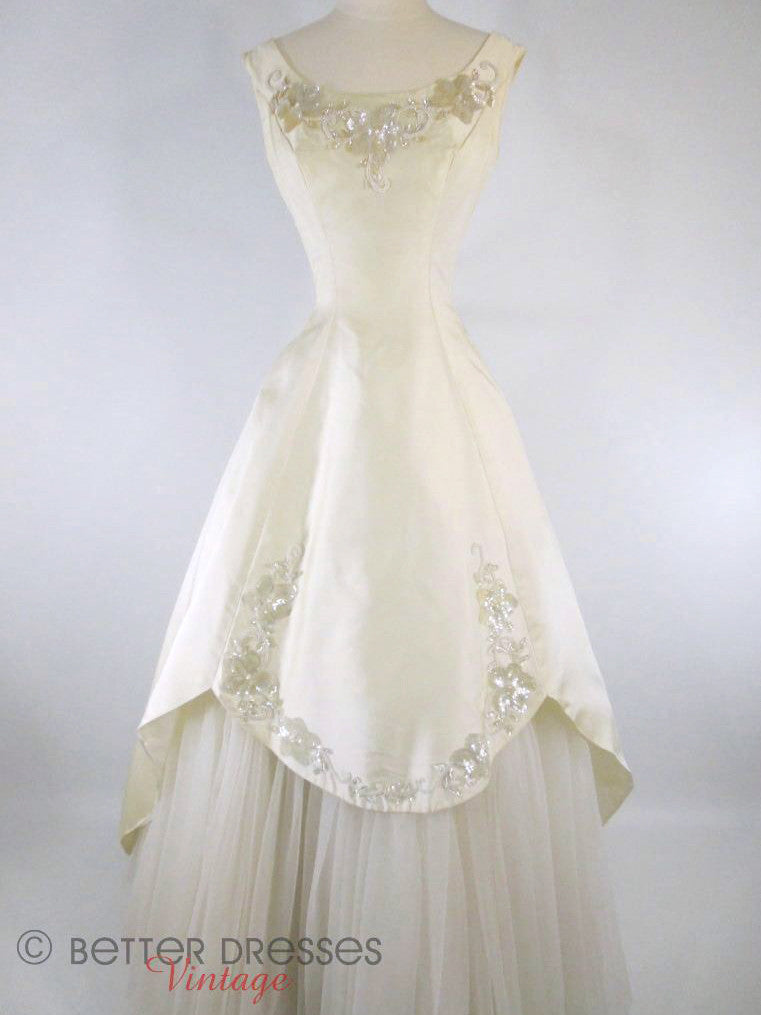 Vintage 50s Wedding Dress Gown Ivory Beaded Cupcake by Mike Benet Formals Better Dresses Vintage Vintage 50s Wedding Dress Gown Ivory Beaded Cupcake by Mike Benet Formals Better Dresses Vintage