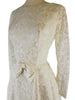 Robe de soirée ou de mariée en dentelle ivoire des années 50/60