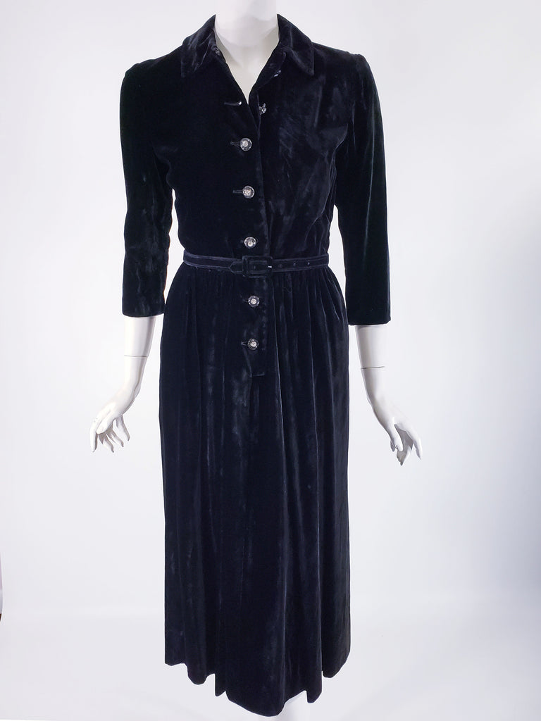 40s Black Velvet Shirtwaist Dress - collar open