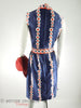 Robe de jour rouge, blanche et bleue des années 70