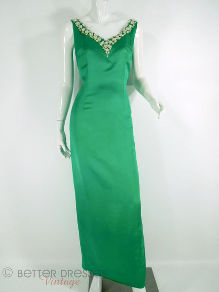 Robe perlée en satin vert Kelly des années 60
