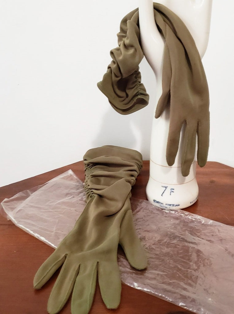 mid-century ruched olive green  gloves