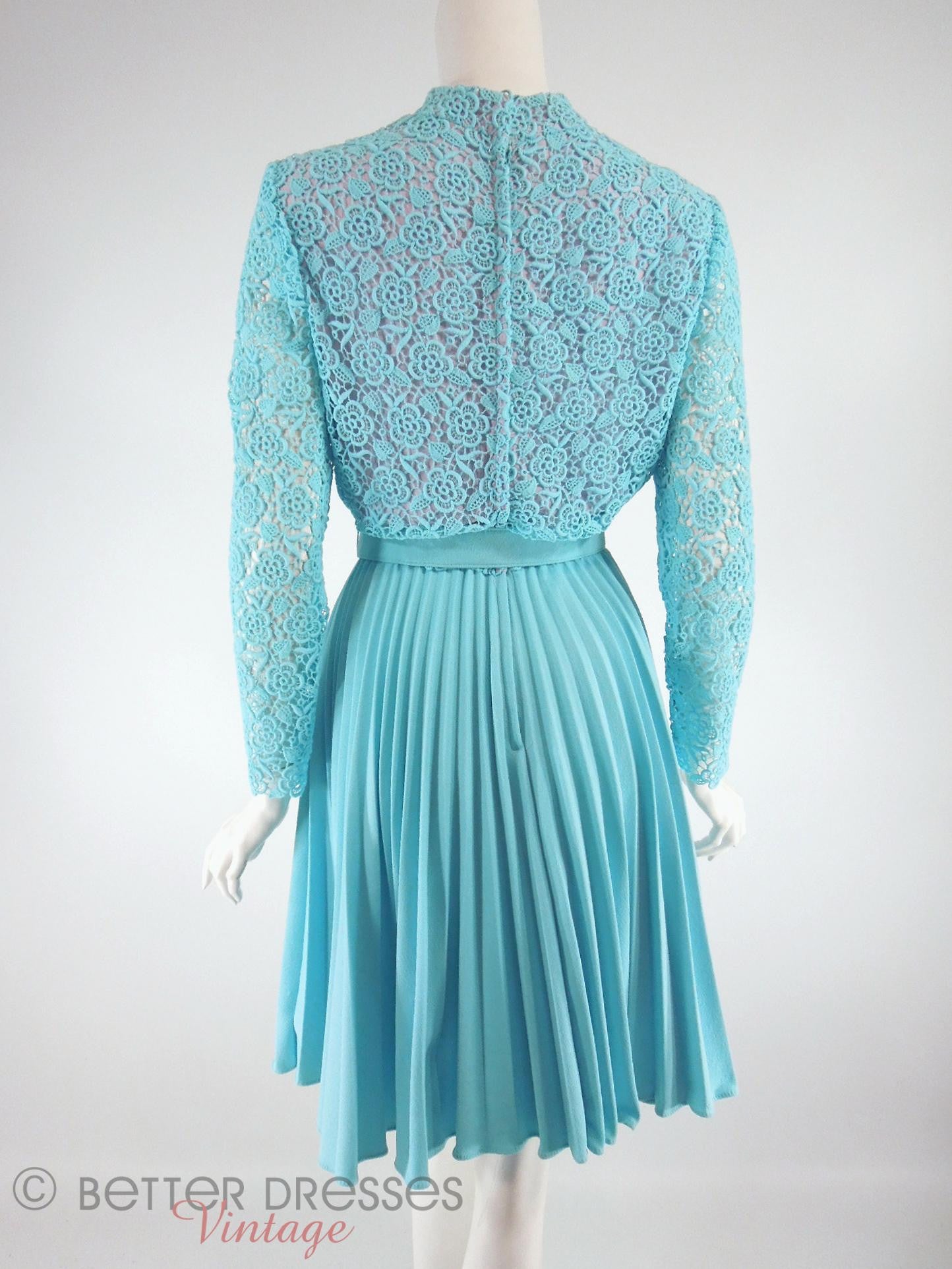 Vintage late 60s or early 70s Blue Lace Bodice Dress With Pleated Skirt - med Better Dresses Vintage Vintage late 60s or early 70s Blue Lace Bodice Dress With Pleated Skirt - med Better Dresses Vintage