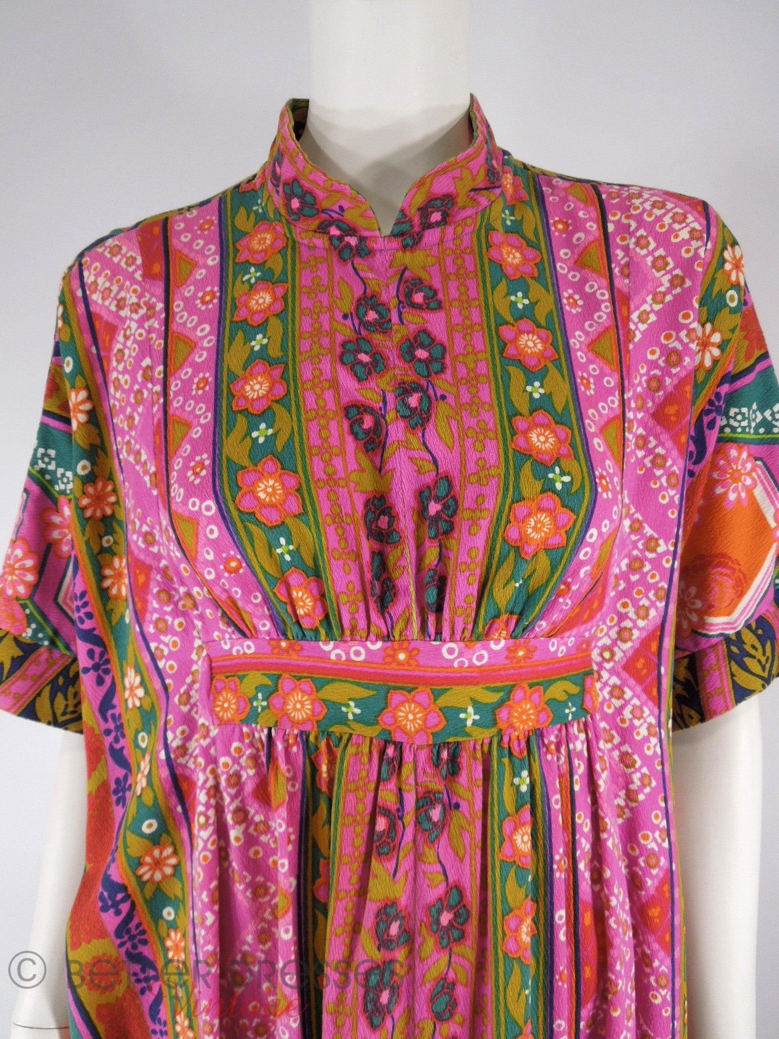 60s/70s Hawaiian Holomu'u Maxi Dress Fuchsia - sm, med, lg