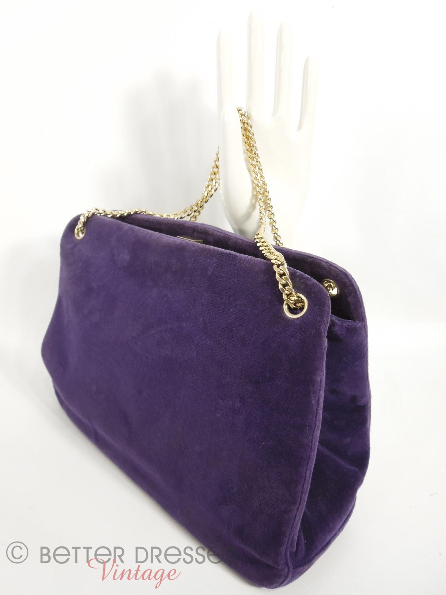 Vtg 50s or Early 60s Purple Velvet Frame Purse With Gold Chain