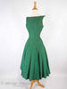Robe en dentelle verte des années 50 avec jupe circulaire complète