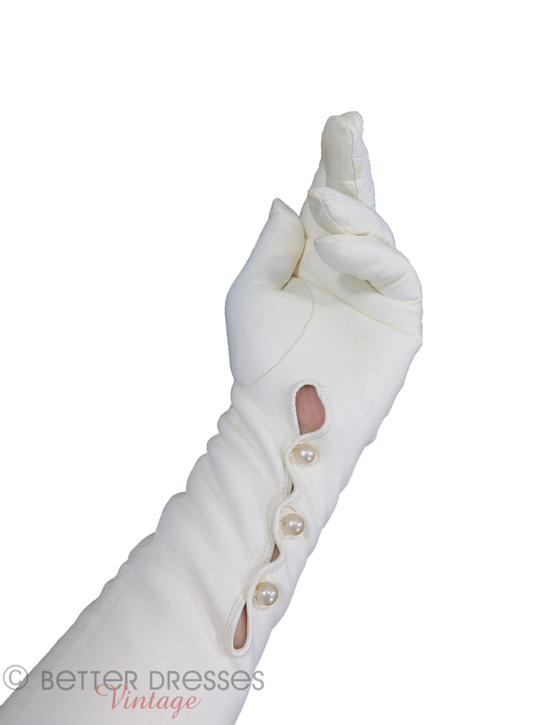 50s Opera Gloves - on hand, mousquetaire