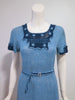 Robe de jour au crochet bleue des années 70 et 30