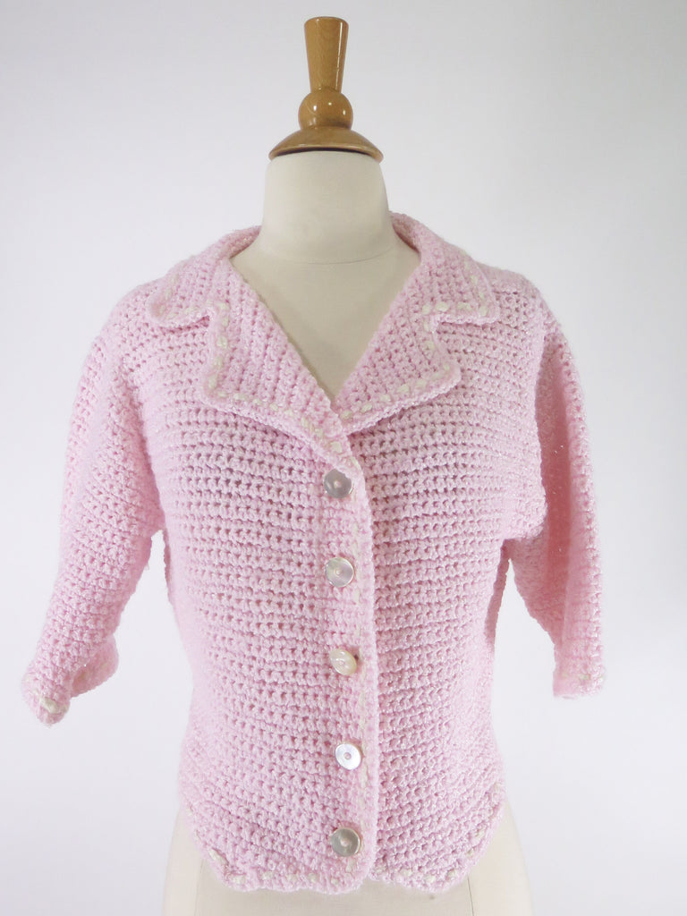 Cardigan style années 50 en crochet rose