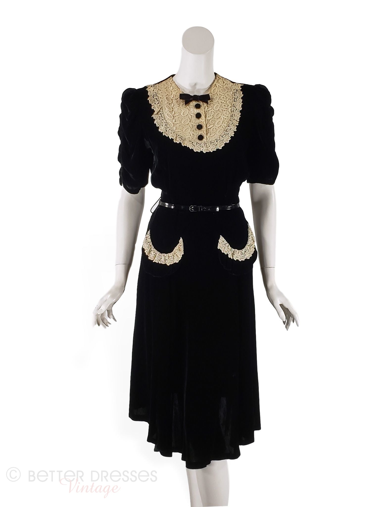 40s Dress in Black Velvet and Ecru Lace – Better Dresses Vintage 40s Dress in Black Velvet and Ecru Lace – Better Dresses Vintage