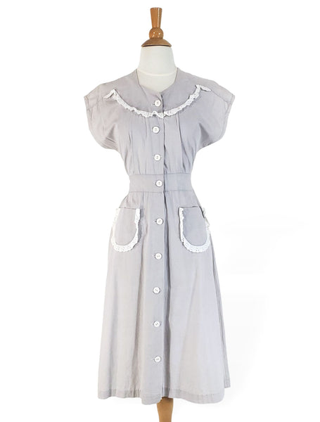 1940s or 1950s house dress in gray cotton