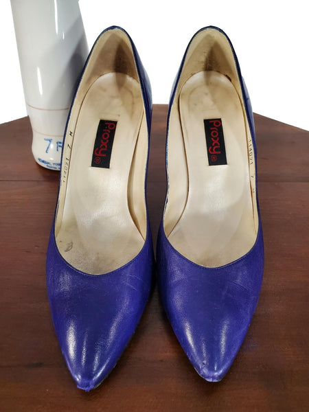 80s Pumps in Purple, top view