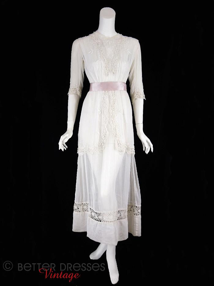 Natural Form Teagown | Victorian style clothing, Historical dresses, Tea  gown